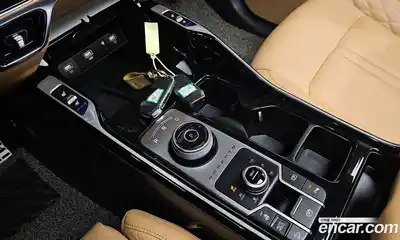 Kia Sorento 2023 1.6 Автомат в Москве № 339028, миниатюра 8