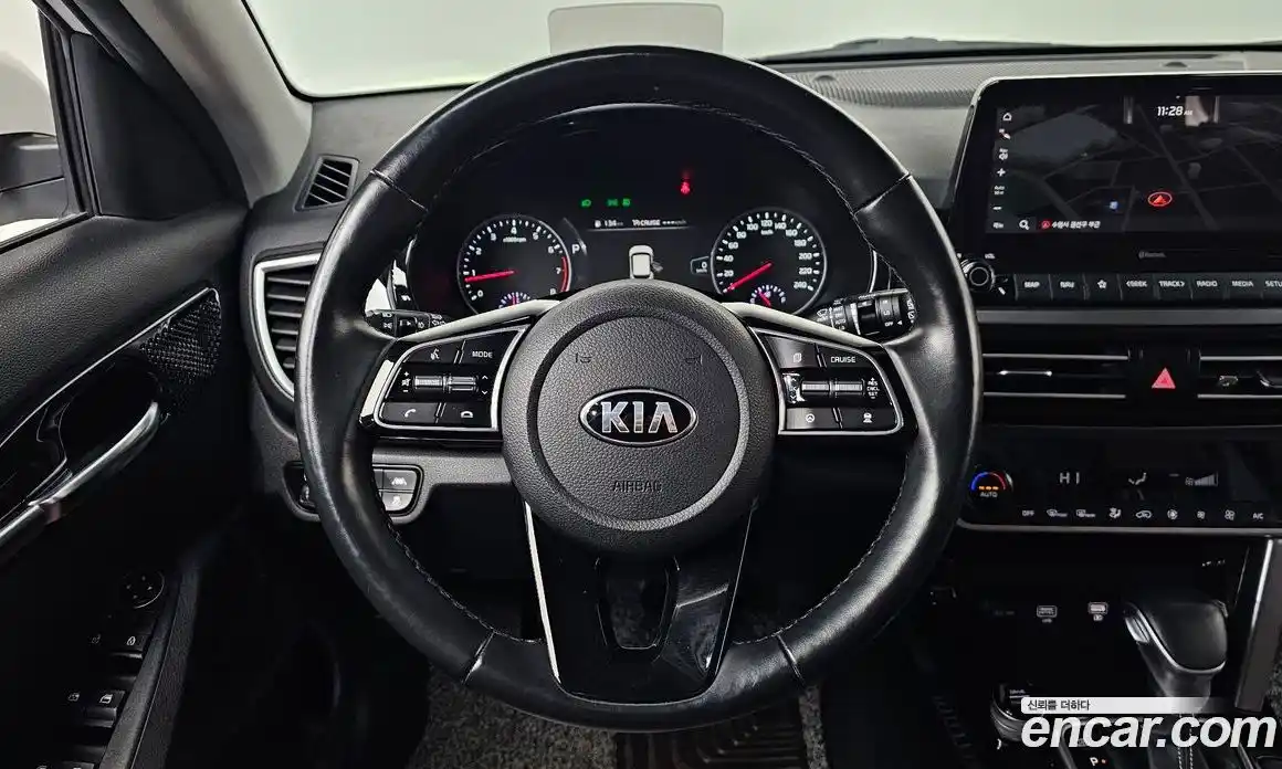 Kia Seltos 2020 1.6 Автомат в Москве № 339090, фото 13