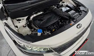 Kia Seltos 2020 1.6 Автомат в Москве № 339090, миниатюра 6