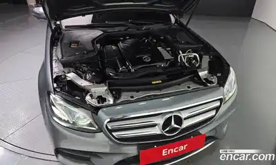 Mercedes-Benz E-Class 2017 2.0 Автомат в Москве № 343076, миниатюра 6