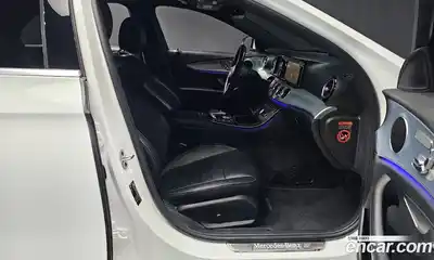 Mercedes-Benz E-Class 2020 2.0 Автомат в Москве № 343113, миниатюра 11