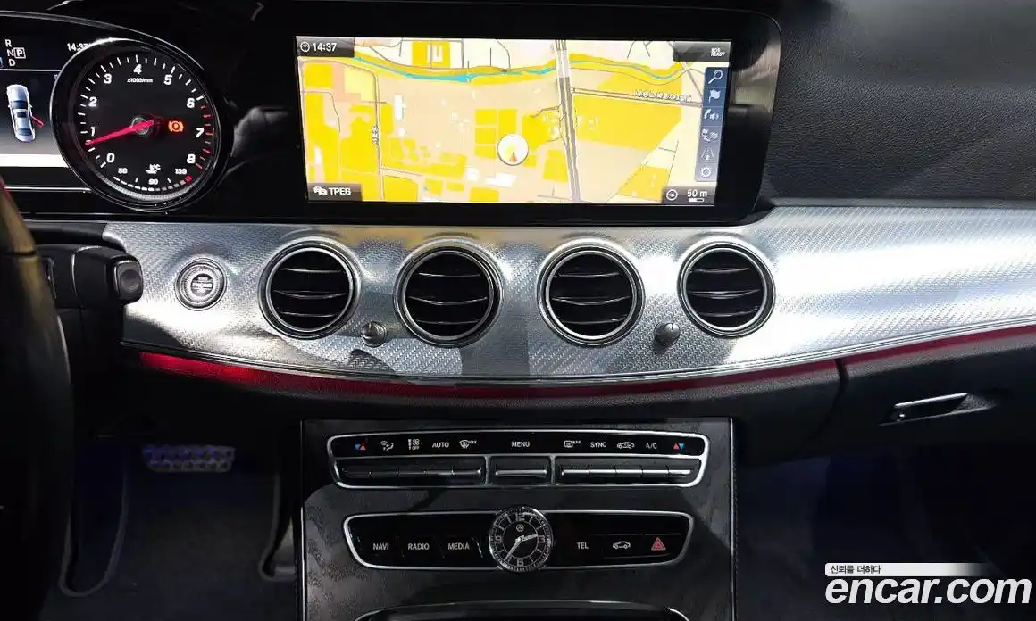 Mercedes-Benz E-Class 2020 2.0 Автомат в Москве № 343113, фото 14