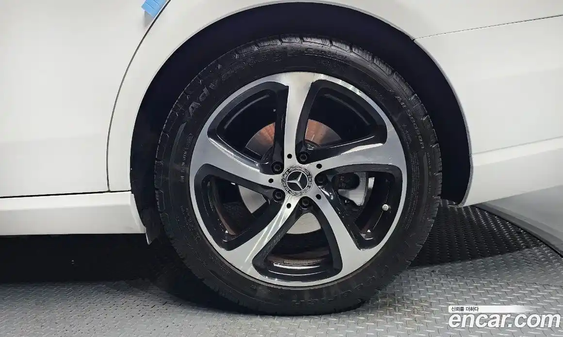 Mercedes-Benz E-Class 2020 2.0 Автомат в Москве № 343113, фото 5