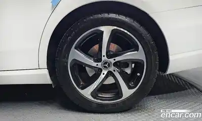 Mercedes-Benz E-Class 2020 2.0 Автомат в Москве № 343113, миниатюра 5