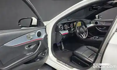Mercedes-Benz E-Class 2020 2.0 Автомат в Москве № 343113, миниатюра 10