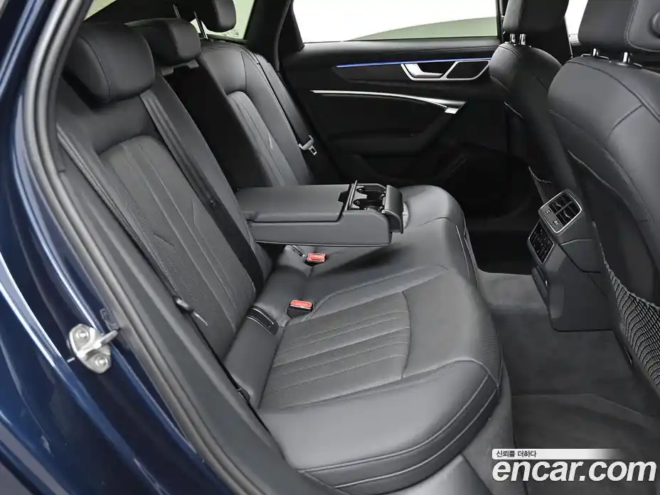 Audi A6 2023 2.0 Автомат в Москве № 343857, фото 12