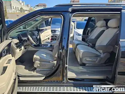 Kia Canival 2025 1.6 Автомат в Москве № 363817, миниатюра 8