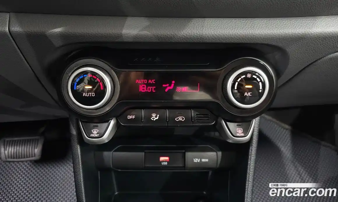 Kia Morning 2021 1.0 Автомат в Москве № 385784, фото 15