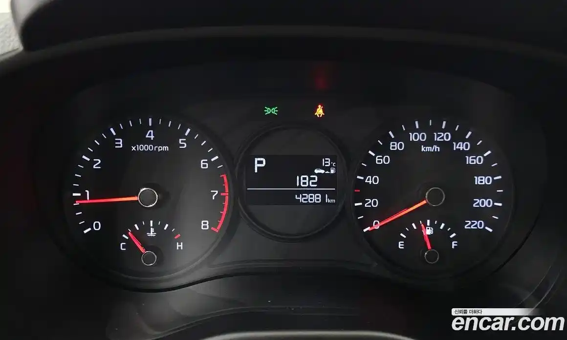 Kia Morning 2021 1.0 Автомат в Москве № 385784, фото 7