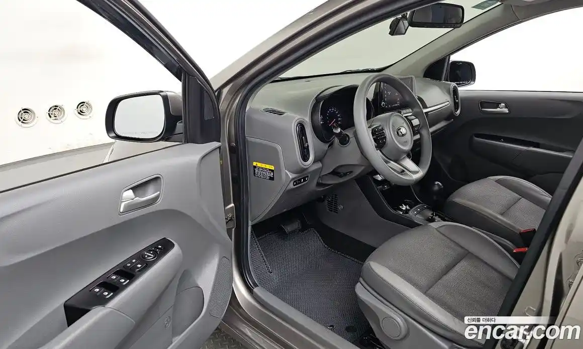 Kia Morning 2021 1.0 Автомат в Москве № 385784, фото 9