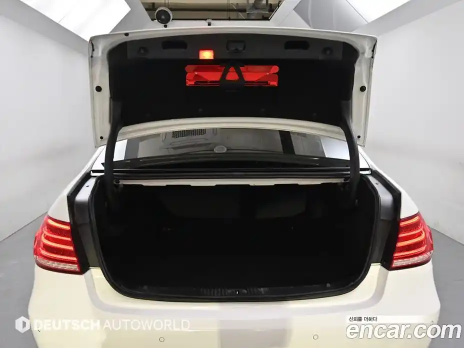 Mercedes-Benz E-Class 2014 2.1 Автомат в Москве № 391031, фото 20