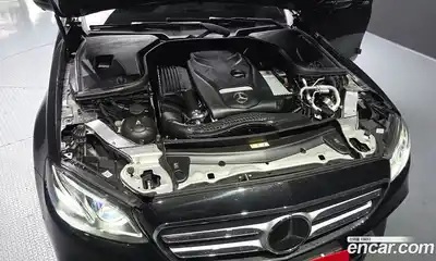 Mercedes-Benz E-Class 2020 2.0 Автомат в Москве № 391032, миниатюра 5