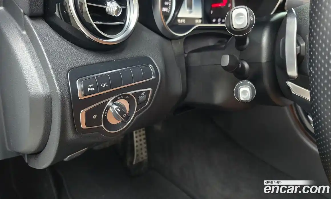 Mercedes-Benz C-Class 2018 2.0 Автомат в Москве № 391054, фото 14