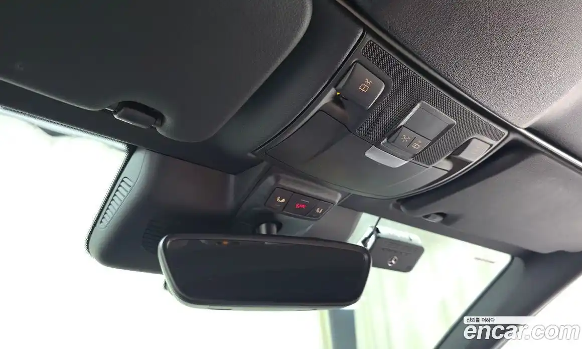 Mercedes-Benz C-Class 2018 2.0 Автомат в Москве № 391054, фото 19