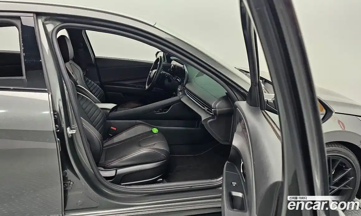 Hyundai Avante 2021 1.6 Автомат в Москве № 43034, фото 17