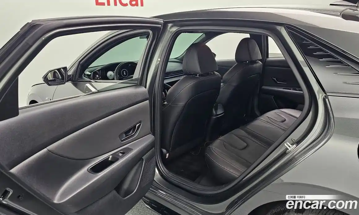 Hyundai Avante 2021 1.6 Автомат в Москве № 43034, фото 19