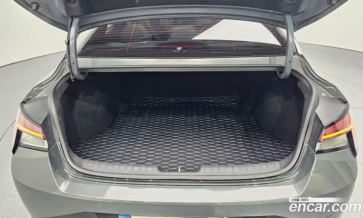 Hyundai Avante 2021 1.6 Автомат в Москве № 43034, фото 20