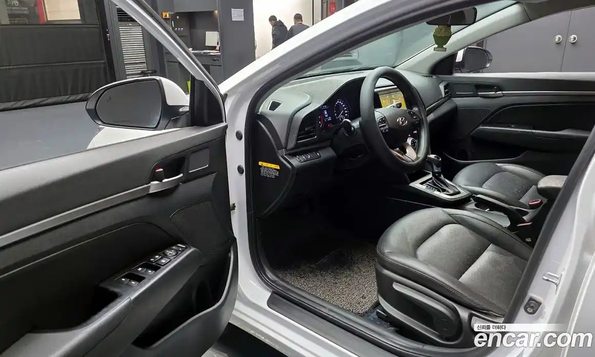 Hyundai Avante 2019 1.6 Автомат в Москве № 43581, фото 10