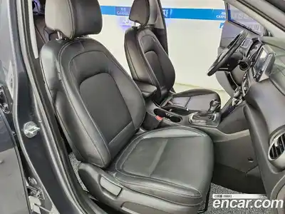 Hyundai Kona 2018 1.6 Автомат в Москве № 459314, миниатюра 9
