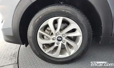 Hyundai Tucson 2017 1.7 Автомат в Москве № 531507, миниатюра 5