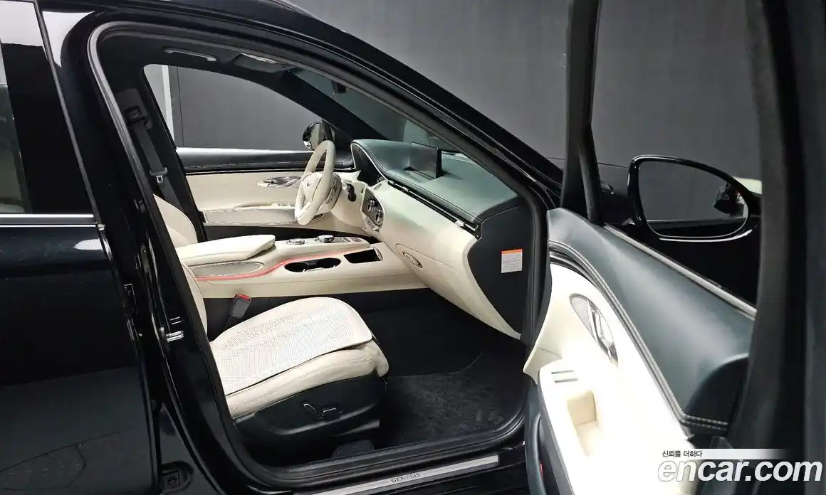 Genesis GV70 2024 0.1 Автомат в Москве № 56543, фото 17