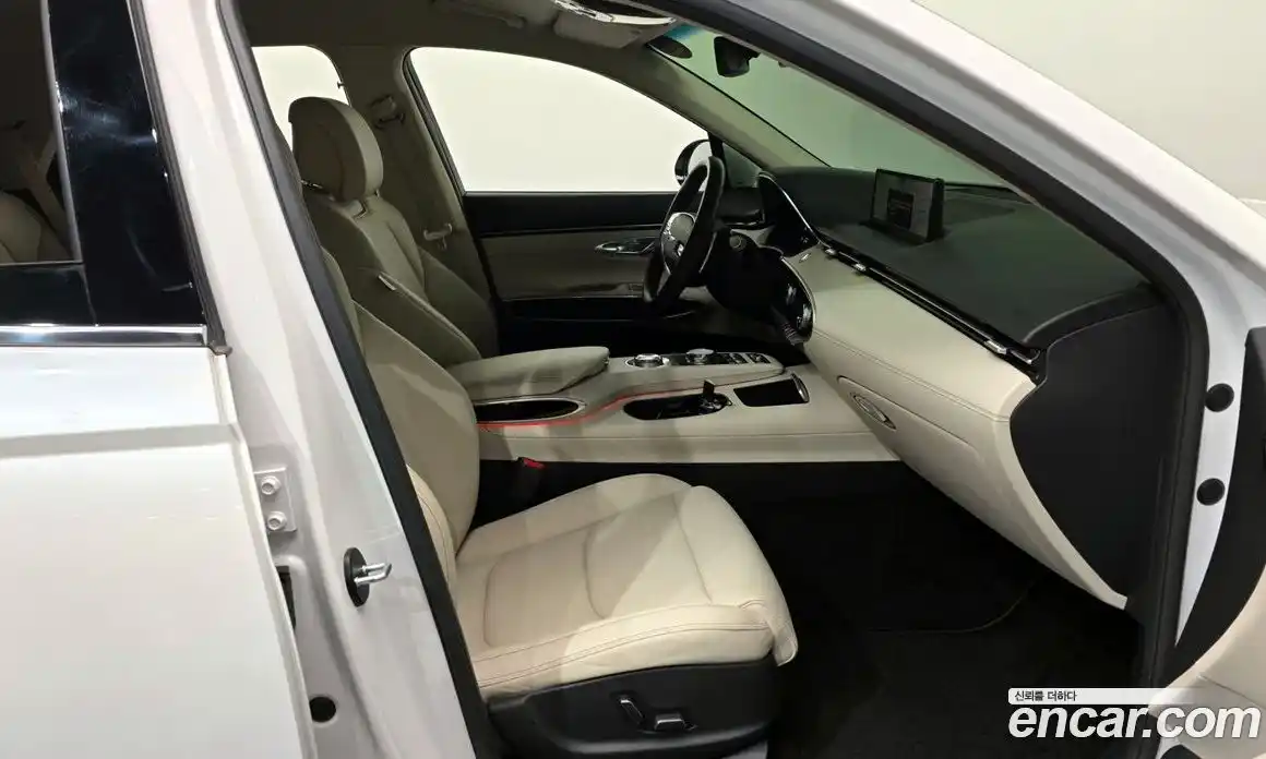 Genesis GV70 2023 2.2 Автомат в Москве № 59102, фото 11