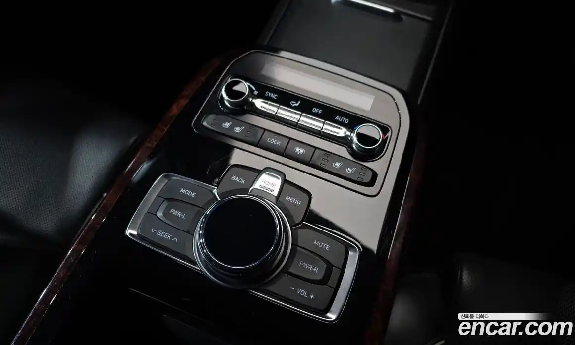 Genesis EQ900 2017 3.8 Автомат в Москве № 59465, фото 17