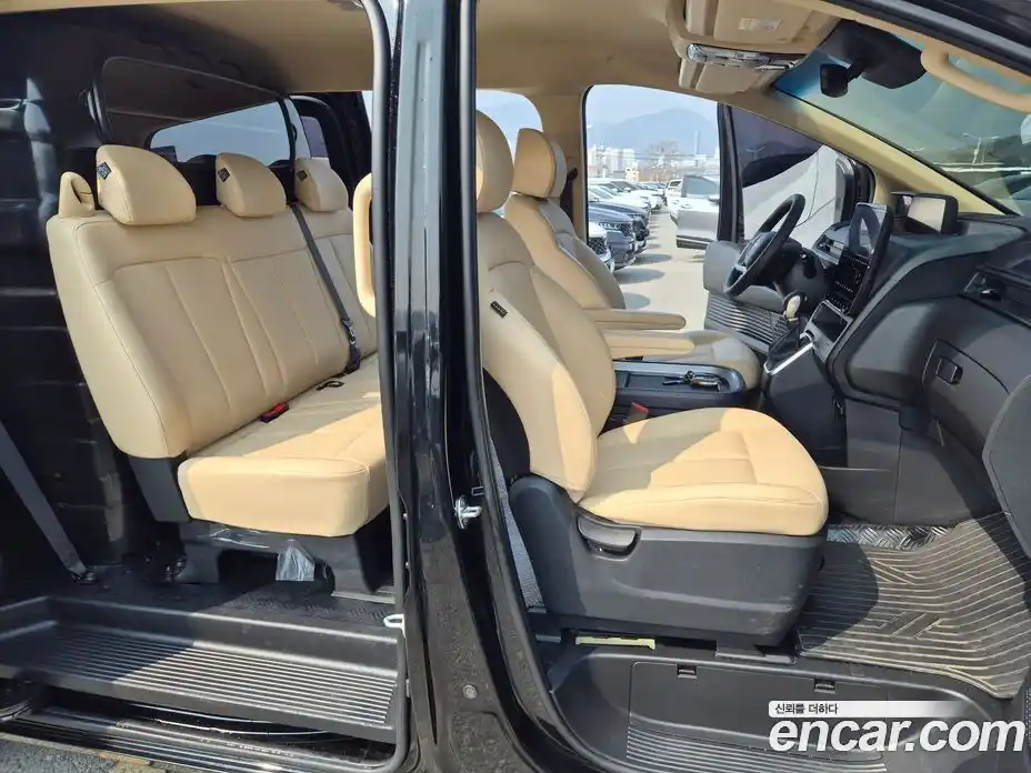 Hyundai Staria 2025 2.2 Автомат в Москве № 641836, фото 13