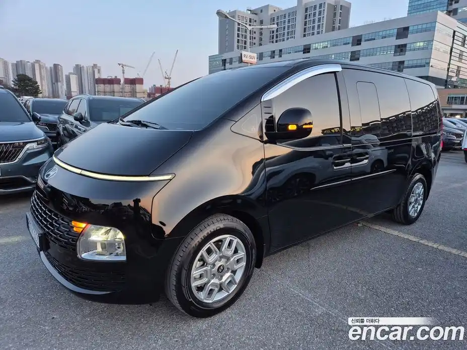 Hyundai Staria 2025 2.2 Автомат в Москве № 641836, фото 3