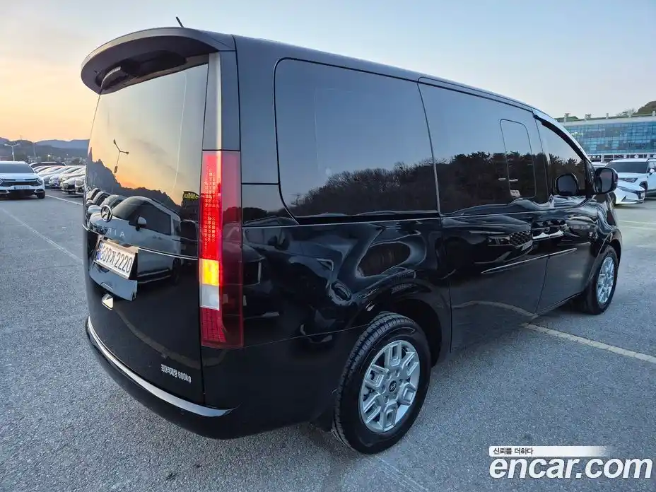 Hyundai Staria 2025 2.2 Автомат в Москве № 641836, фото 6