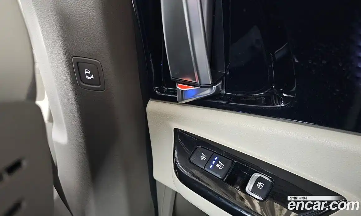 Kia Canival 2023 3.5 Автомат в Москве № 643951, фото 19