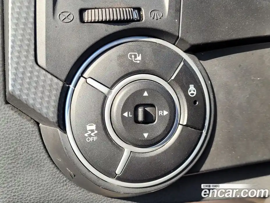 SsangYong Korando 2016 2.0 Автомат в Москве № 645863, фото 14