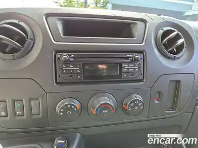 Renault Master 2019 2.3 Механическая в Москве № 647265, миниатюра 11