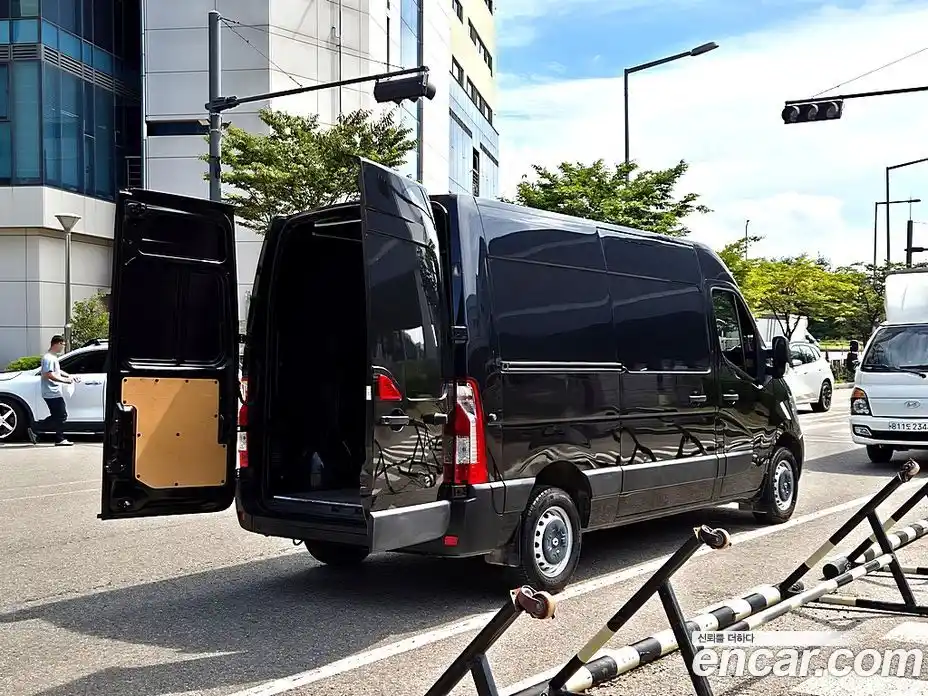 Renault Master 2019 2.3 Механическая в Москве № 647265, фото 6