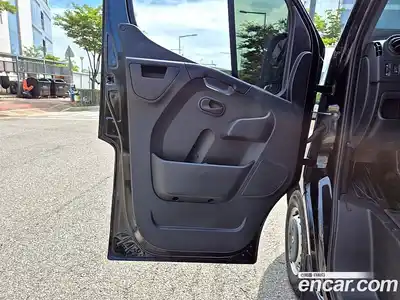 Renault Master 2019 2.3 Механическая в Москве № 647265, миниатюра 9