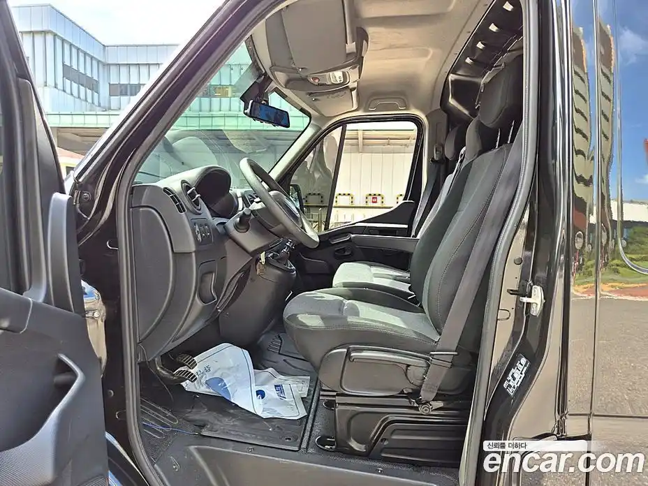 Renault Master 2019 2.3 Механическая в Москве № 647265, фото 10