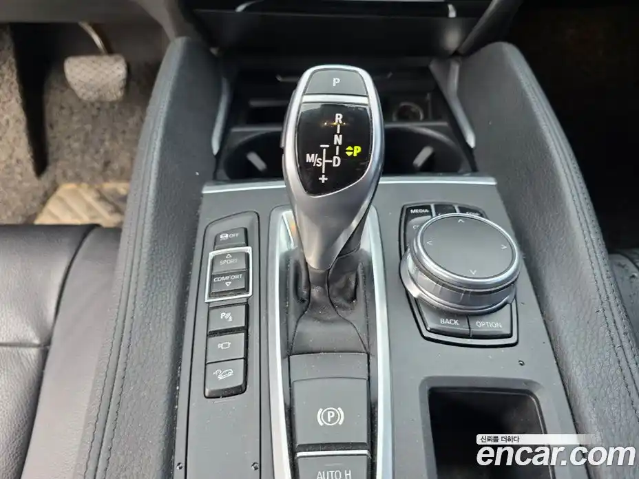 BMW X6 2017 3.0 Автомат в Москве № 648248, фото 15