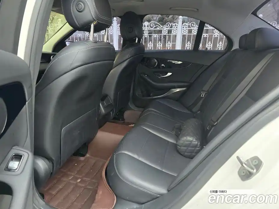 Mercedes-Benz C-Class 2017 2.0 Автомат в Москве № 650041, фото 9