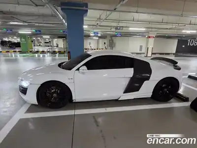 Audi R8 2008 4.2 Автомат в Москве № 651047, миниатюра 3
