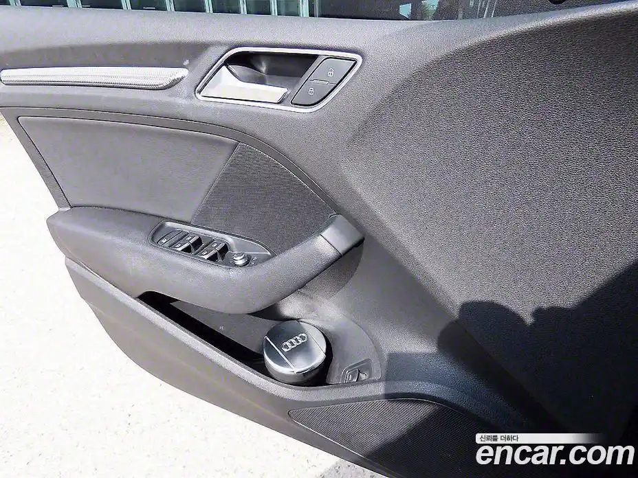 Audi A3 2018 2.0 Автомат в Москве № 651056, фото 11