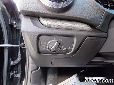 Audi A3 2018 2.0 Автомат в Москве № 651056, миниатюра 12