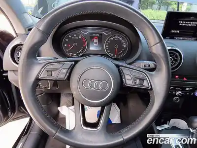 Audi A3 2018 2.0 Автомат в Москве № 651056, миниатюра 8