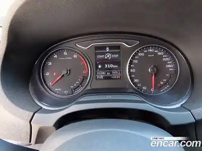 Audi A3 2018 2.0 Автомат в Москве № 651056, миниатюра 9