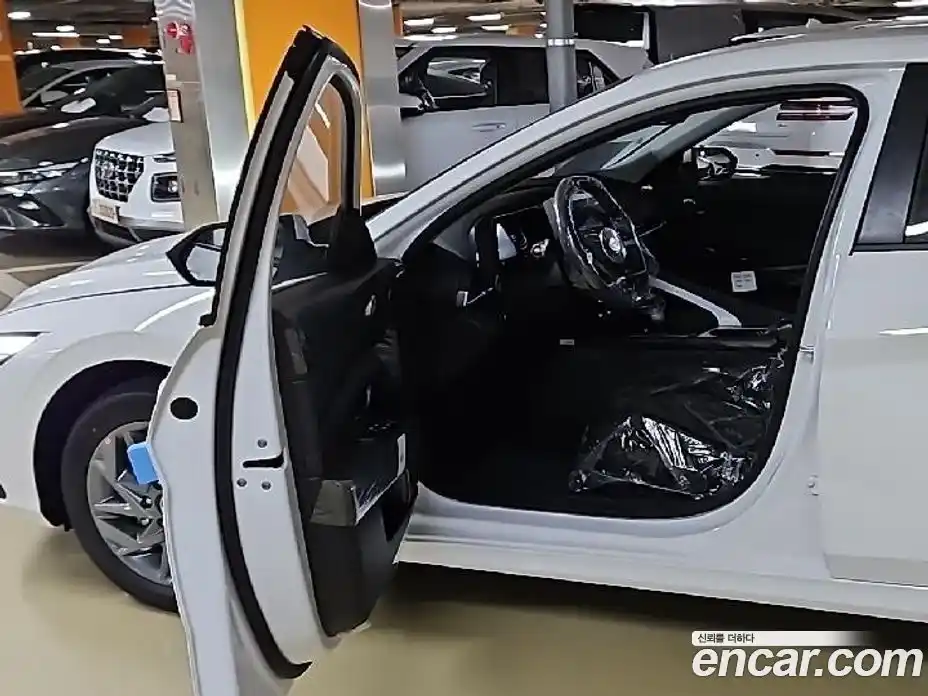 Hyundai Avante 2026 1.6 Автомат в Москве № 668701, фото 3