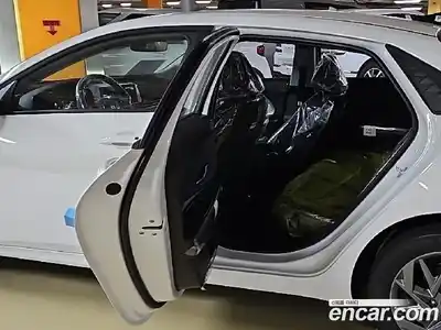 Hyundai Avante 2026 1.6 Автомат в Москве № 668701, миниатюра 4