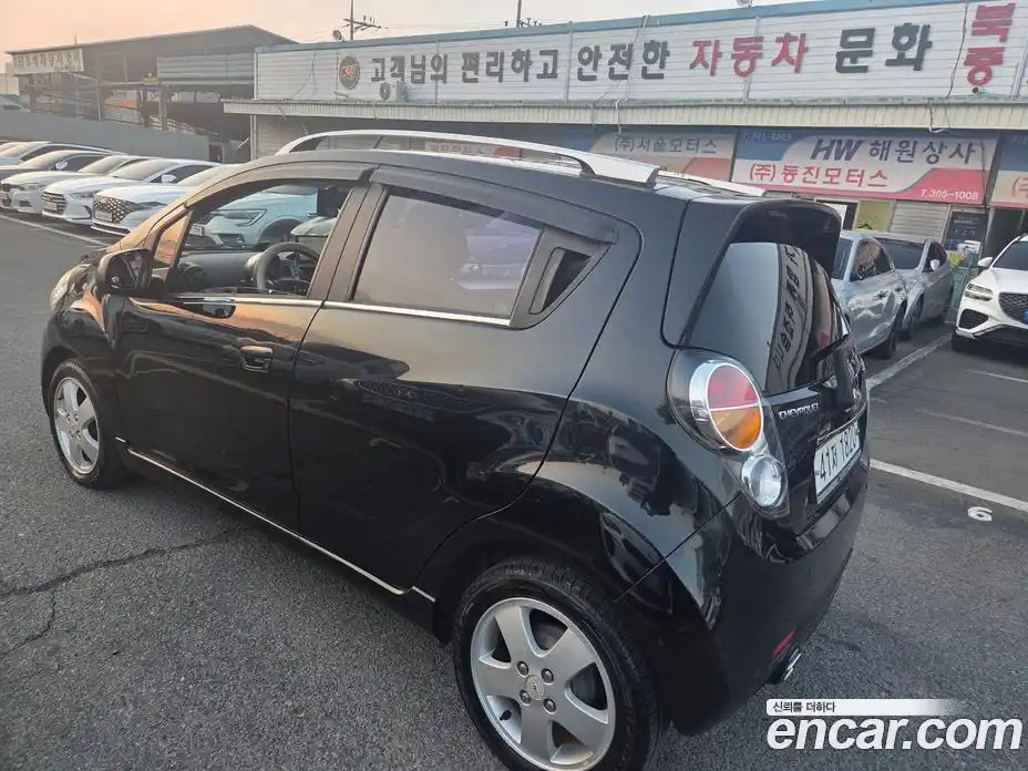 Chevrolet Spark 2012 1.0 Автомат в Москве № 669035, фото 3