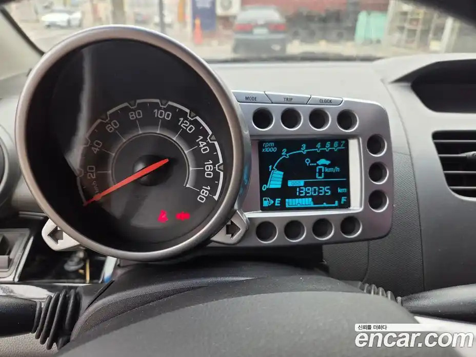 Chevrolet Matiz 2011 1.0 Автомат в Москве № 669706, фото 9