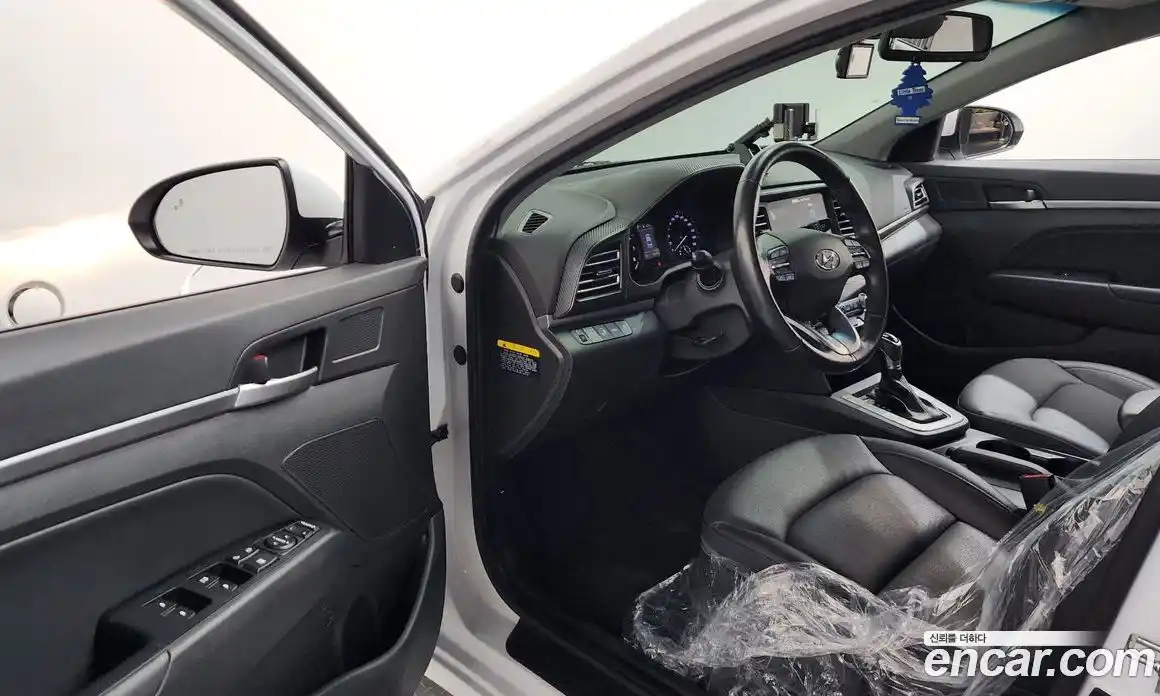 Hyundai Avante 2020 1.6 Автомат в Москве № 670069, фото 9