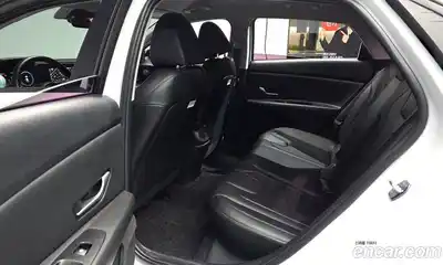 Hyundai Avante 2021 1.6 Автомат в Москве № 670093, миниатюра 11