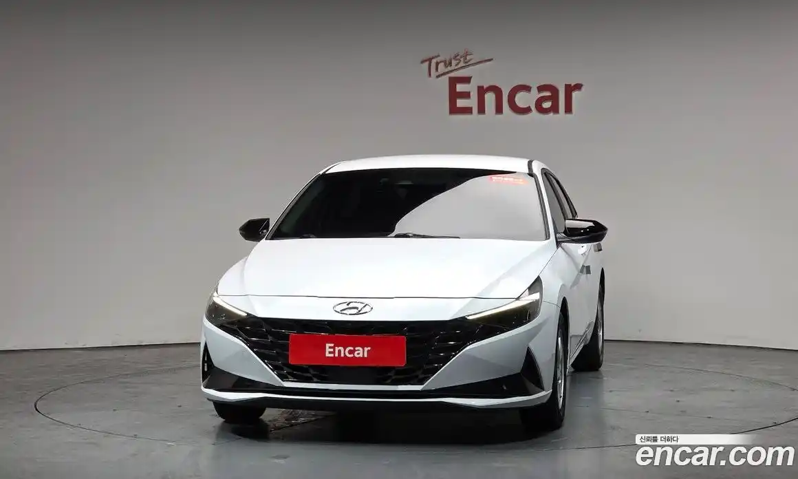 Hyundai Avante 2021 1.6 Автомат в Москве № 670093, фото 2